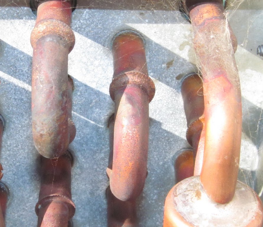 Höyrystimen läpiviennit.jpg