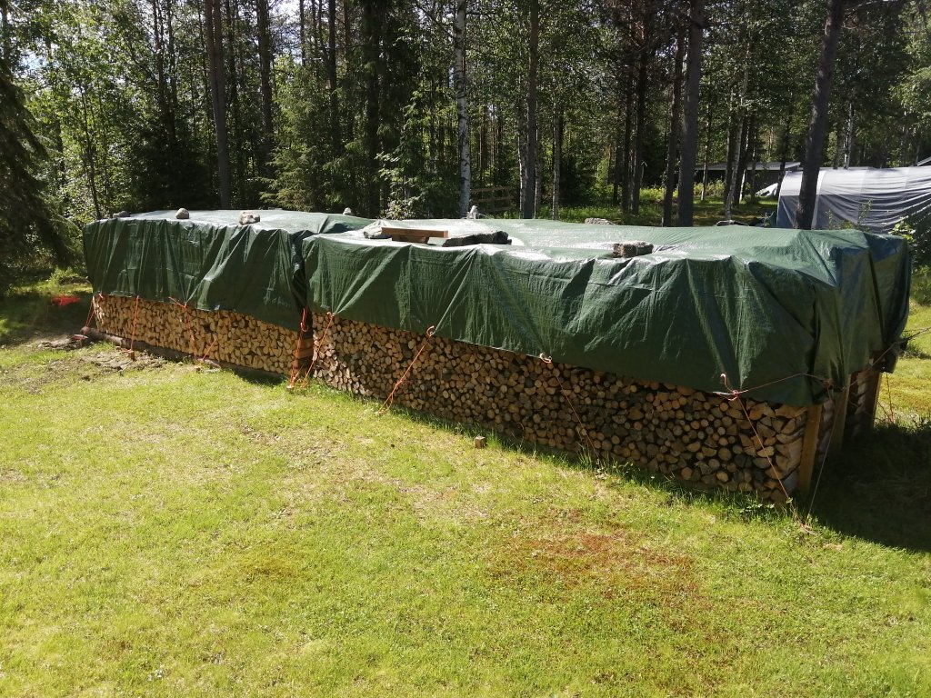 Halakopinoja jonossa ja rivissä 19.6.2021.jpg