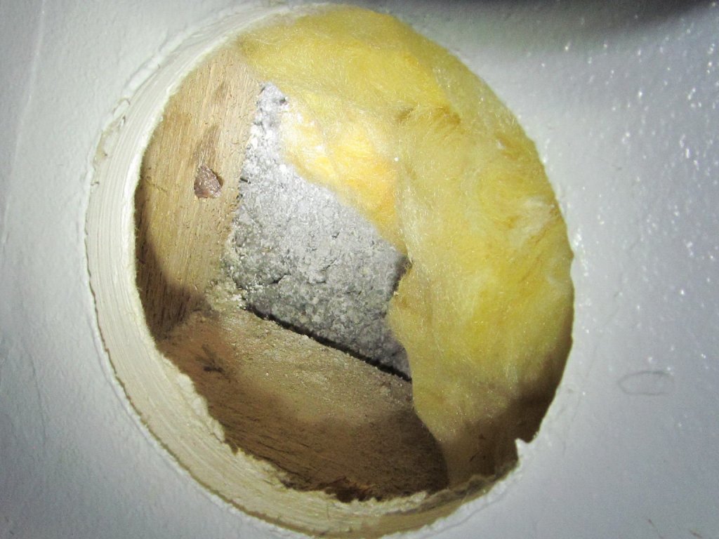 Pannuhuoneen seinän poraus.jpg