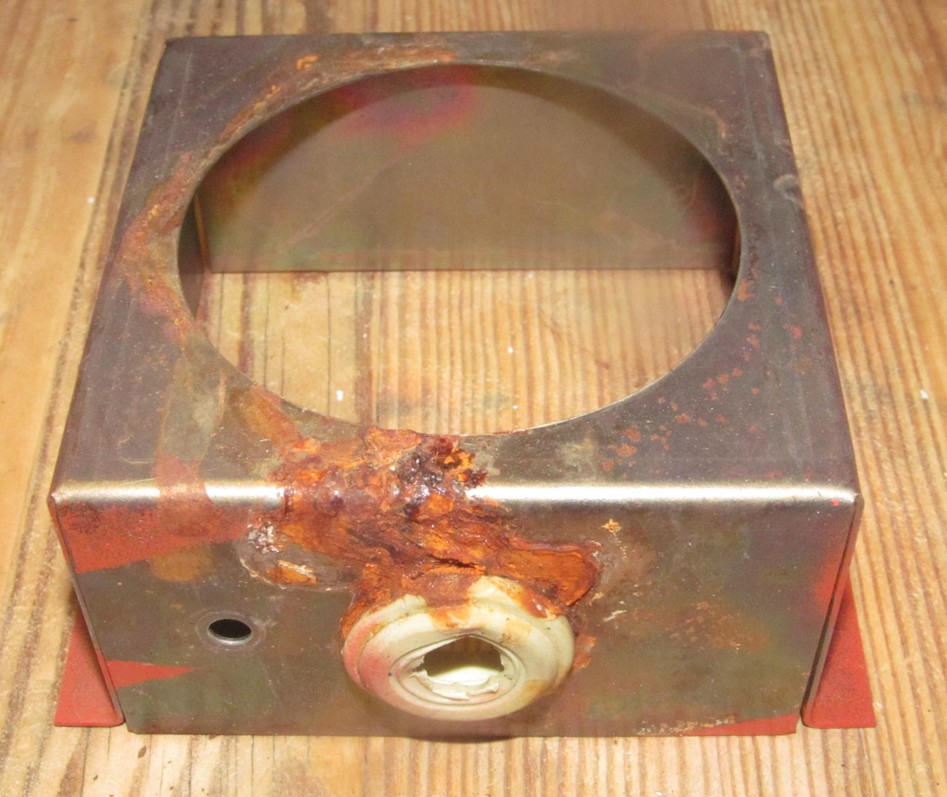 Vuotojälki kytkentä kopassa.jpg